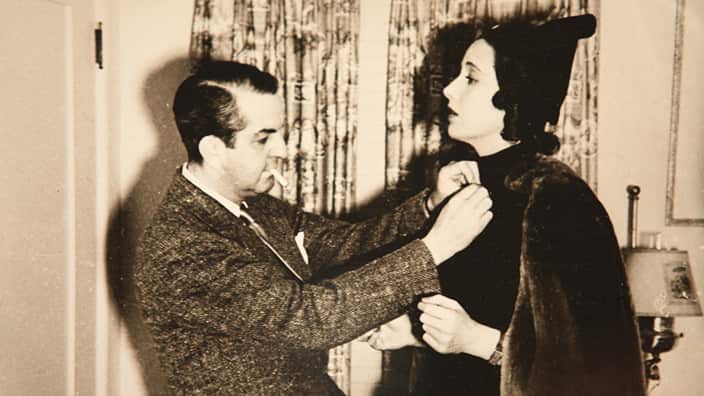 Women He's Undressed