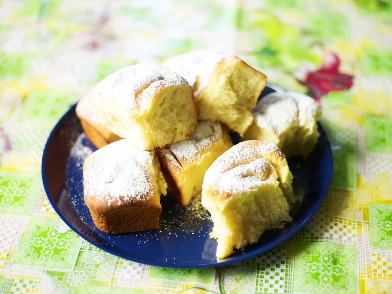 Mallorcan scrolls (pan de Mallorca)