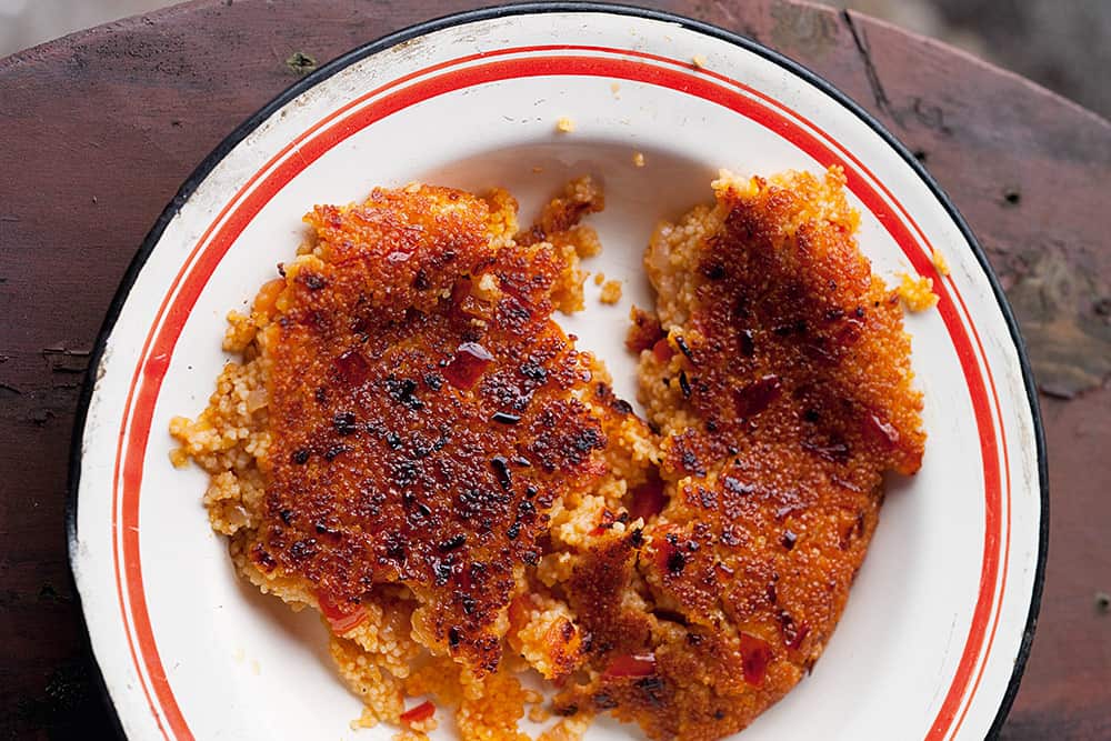 Couscous with tomato and onion