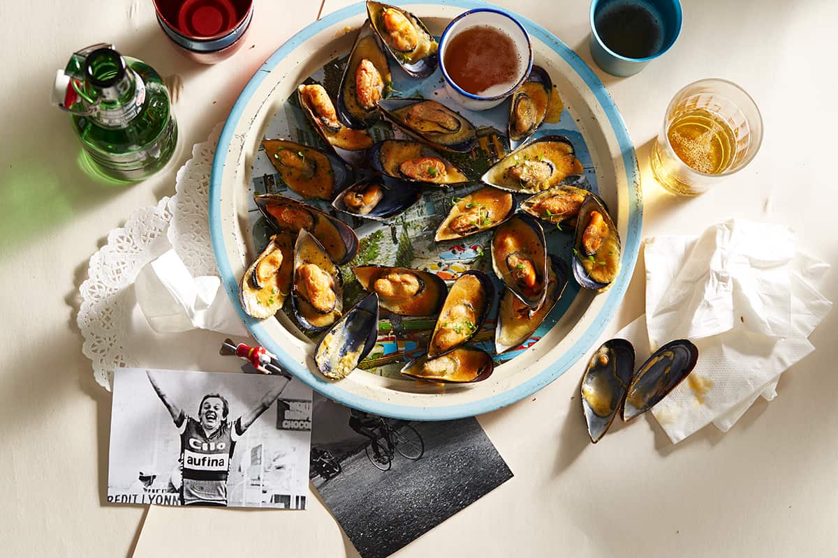 Mussels with a spicy beer sabayon gratin