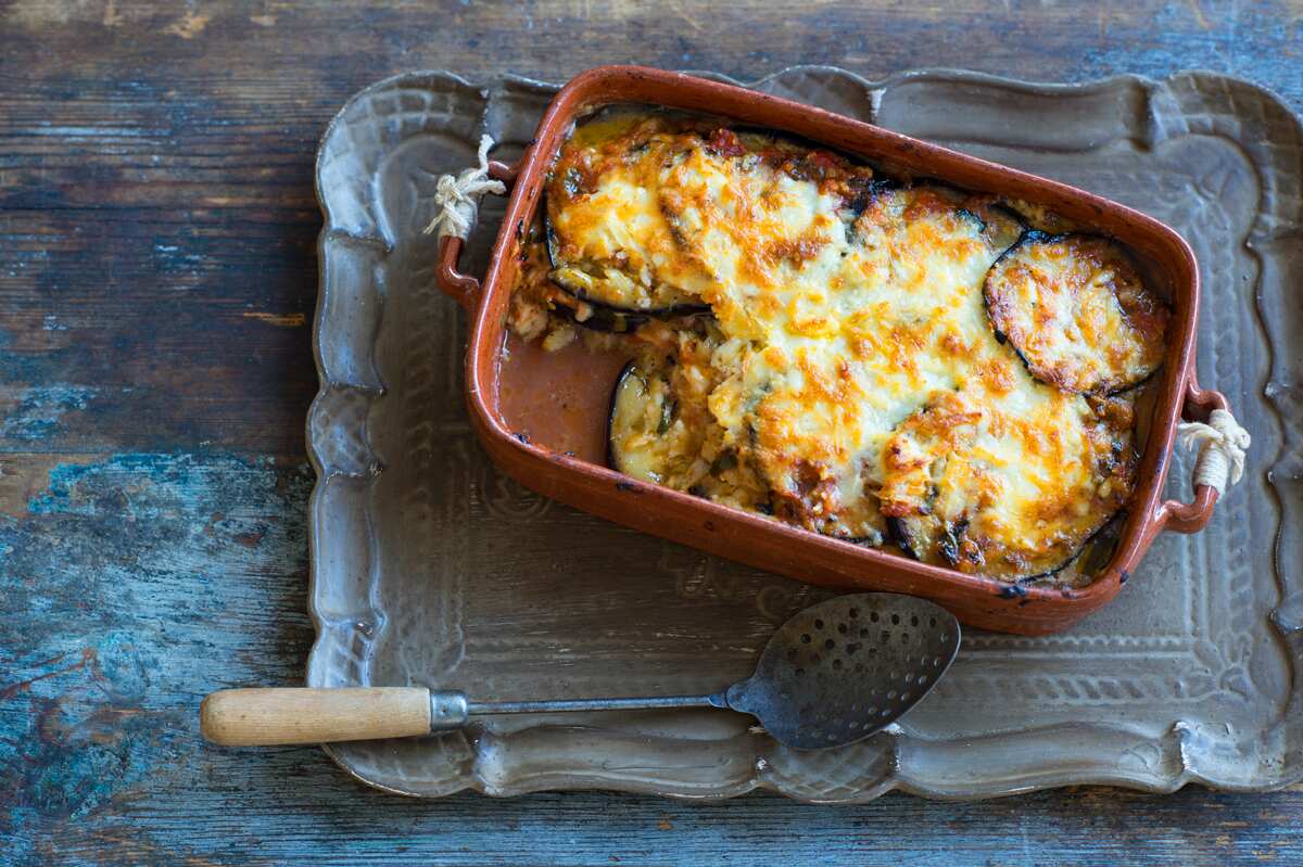 Baked eggplant with haloumi and kasseri (pseftomousakas)
