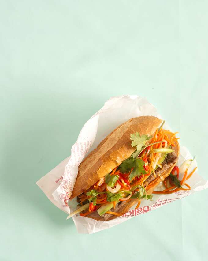 Banh mi thit