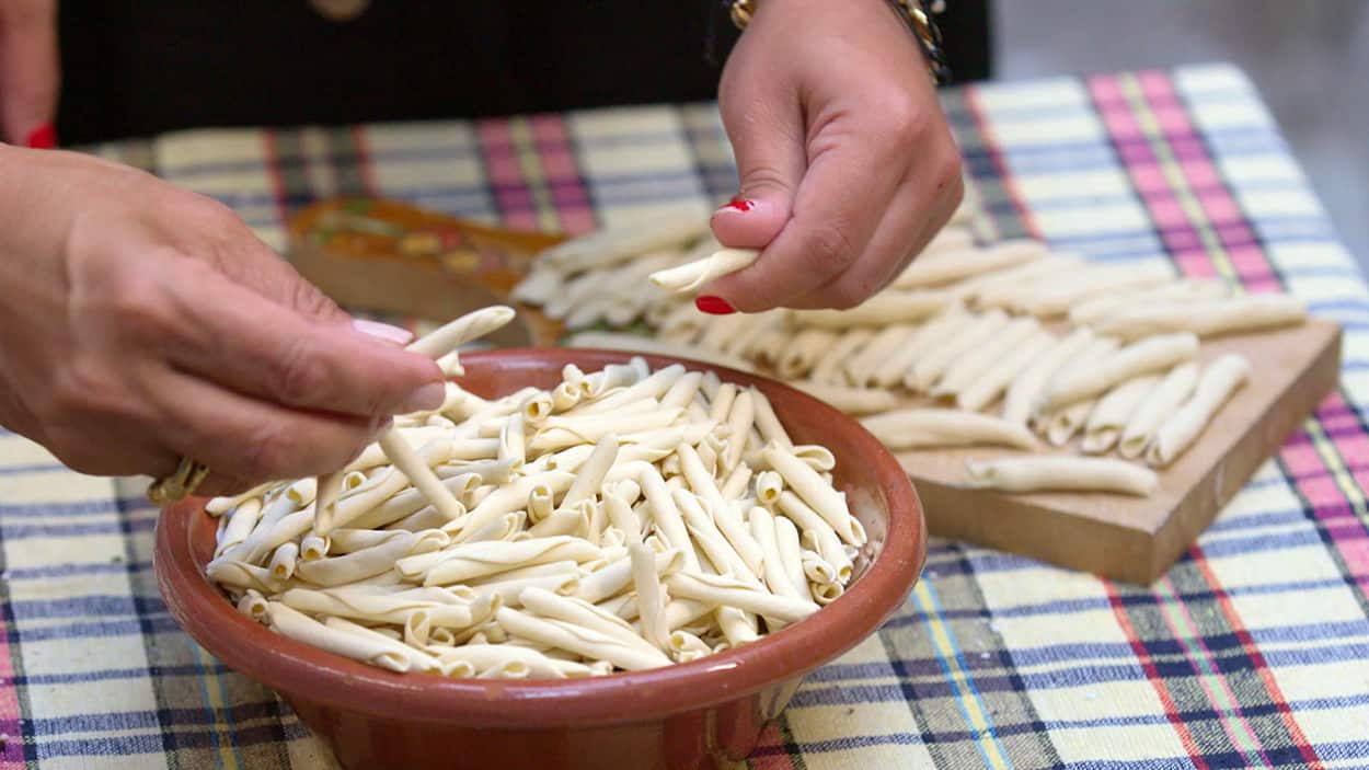 Handmade Greek pasta (Makaronia Spartou)