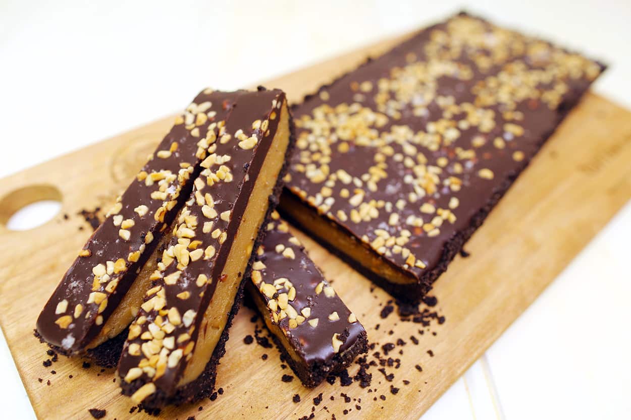 Peanut caramel chocolate tart