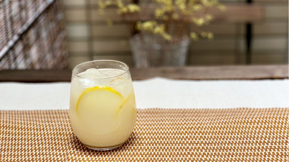 Chilled lemon-infused amazake