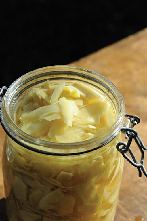 thinly sliced ginger pickles (gari)