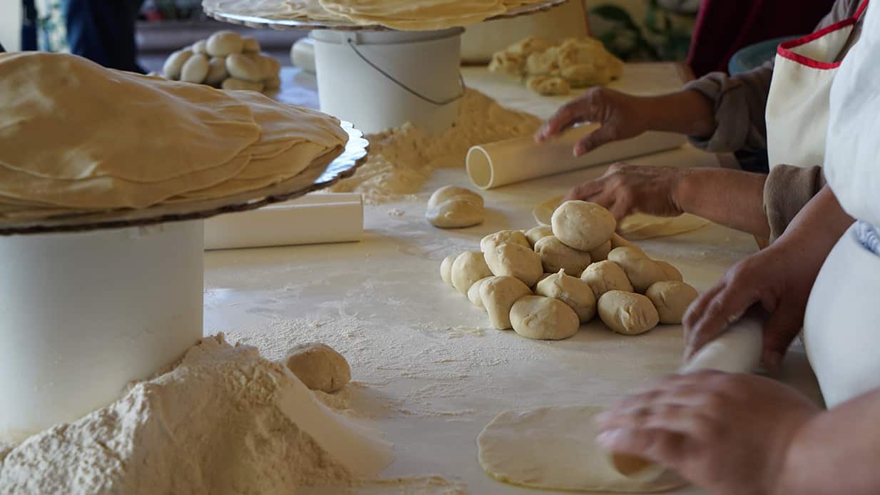 Making Giant Flour Tortillas At Tortillera Los Arcos