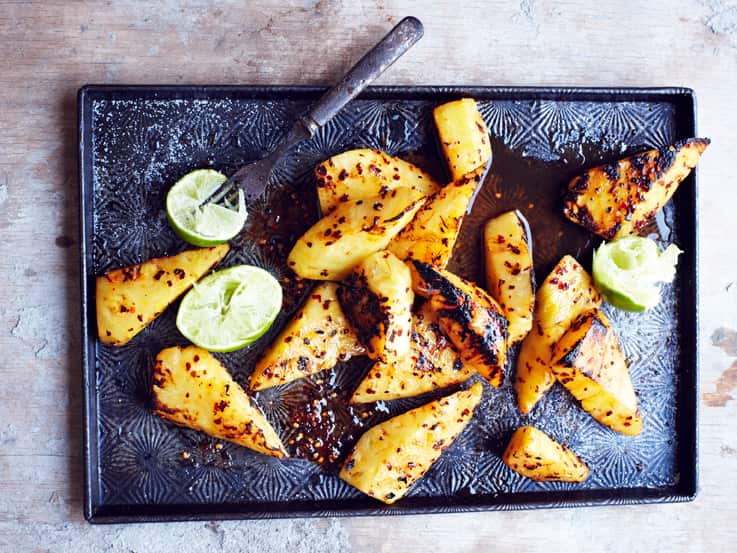 Grilled chilli and cinnamon pineapple