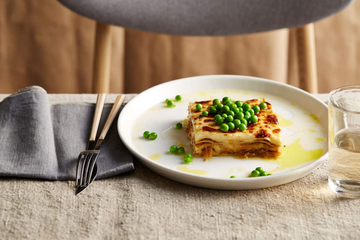 CaremalisedOnionLasagne-02.jpg