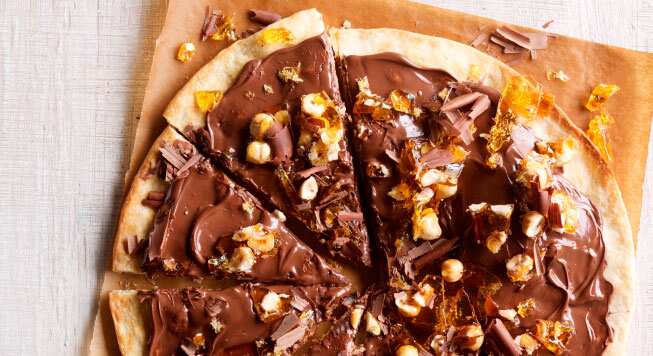 Chocolate hazelnut pizza
