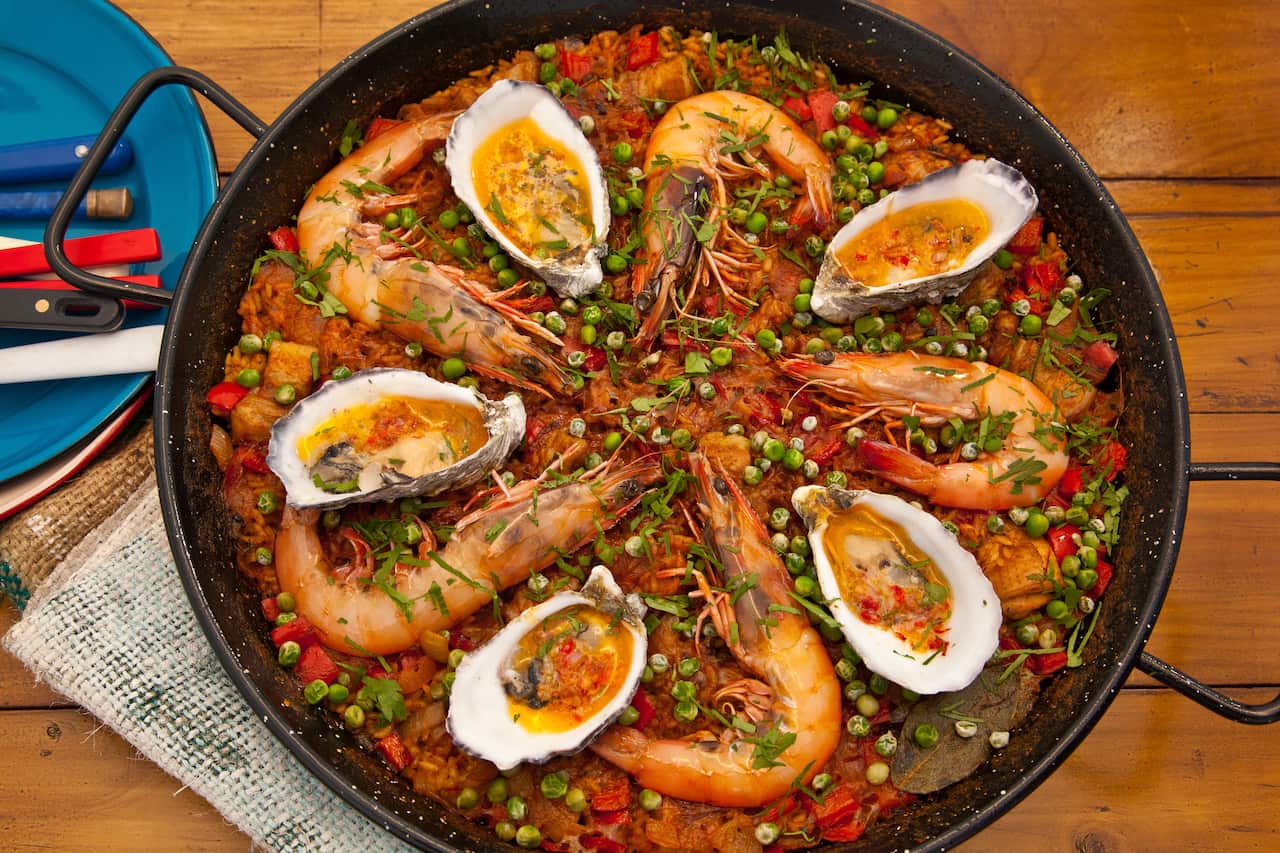 DFDU Ep 6 HERO - Pacific paella - 2.jpg