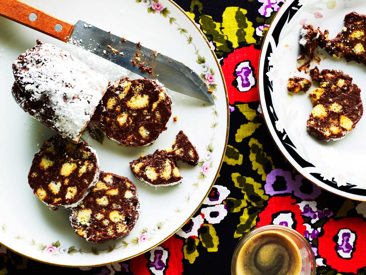 Chocolate salami (salame di cioccolato)