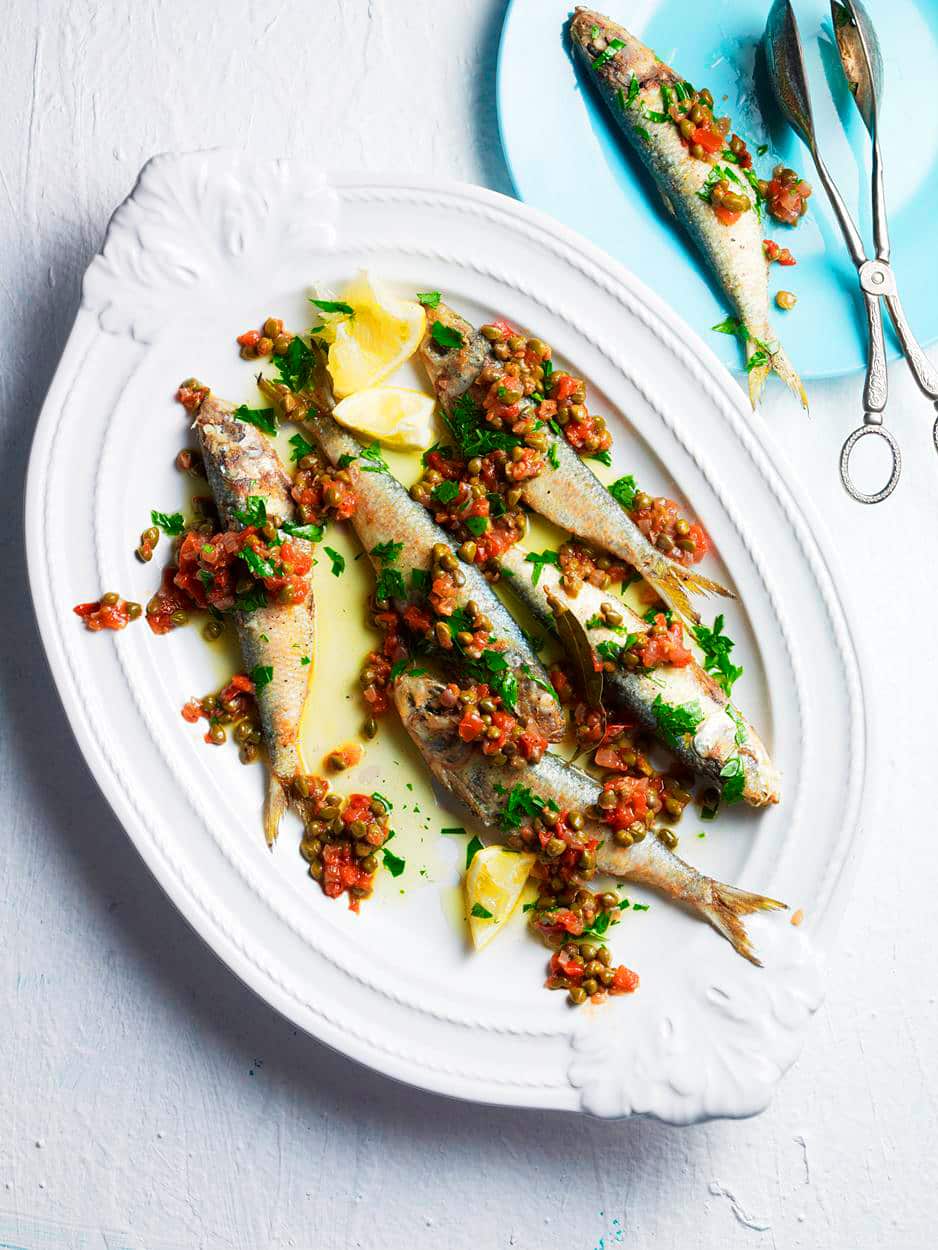 Fried sardines with Santorini sauce (sardeles tiganites kai salsa tis Santorinis)