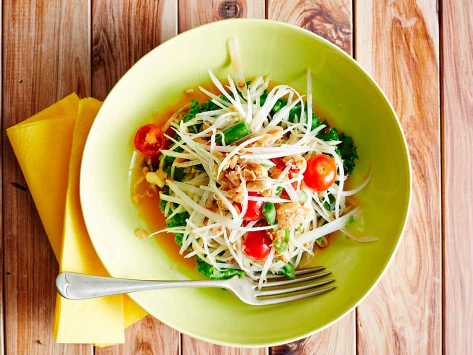 Green papaya salad
