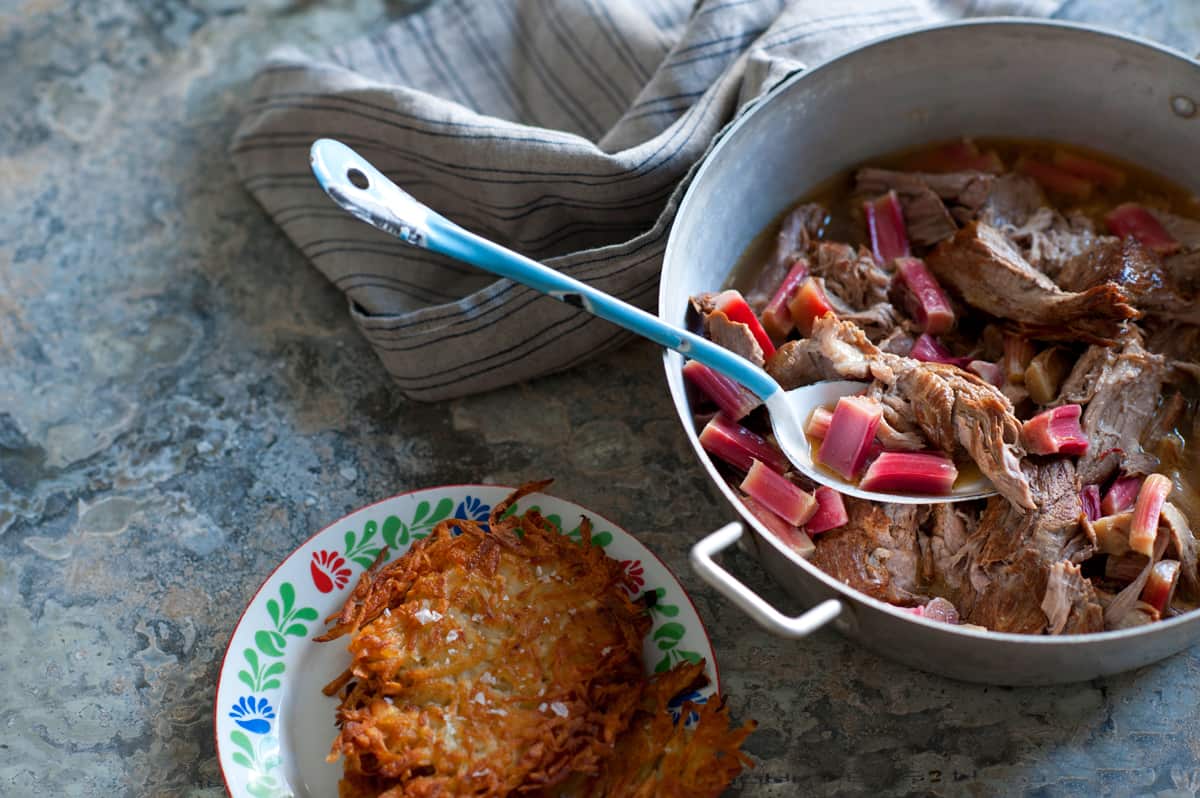 Pork with rhubarb, chilli and cider