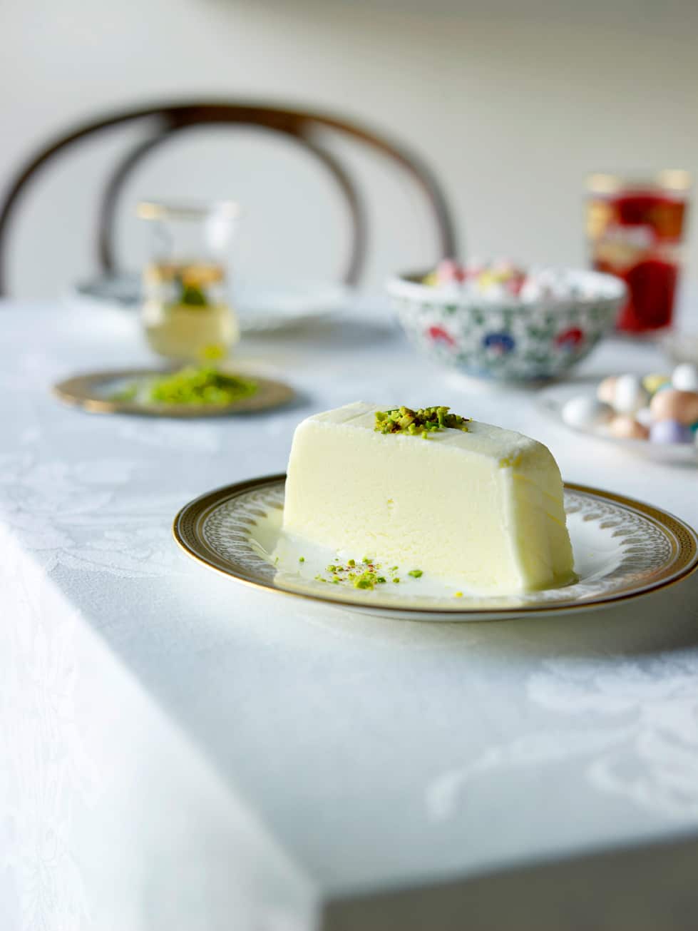 Pistachios share the same natural pigment as peas and celery.