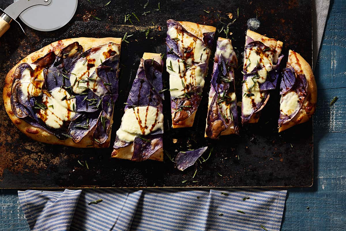 Sapphire potato, stracchino, rosemary and vincotto pizza