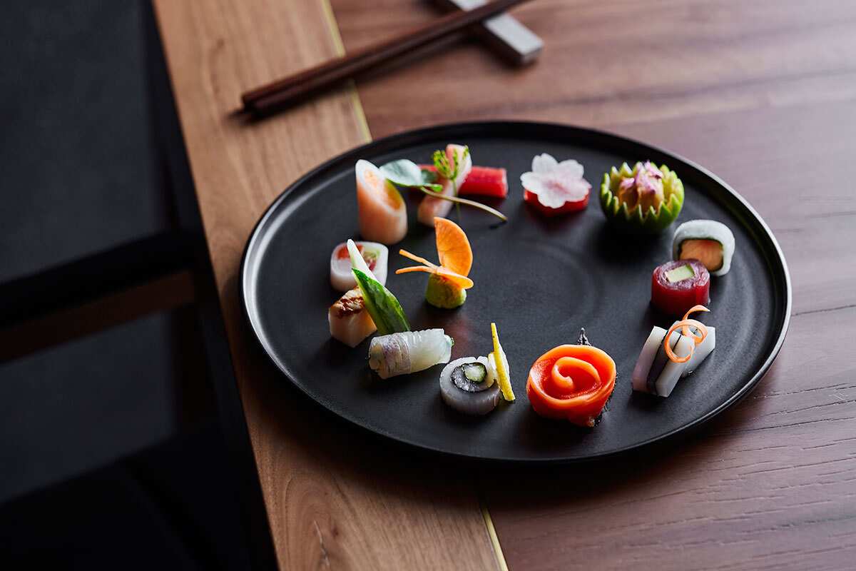 Lee Luk and sushi master Ryuichi Yoshii are serving up a menu that’s divided into raw, grilled and steamed. 