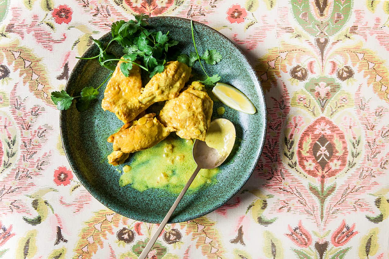 Afghan braised chicken with yoghurt and turmeric (lawang) 