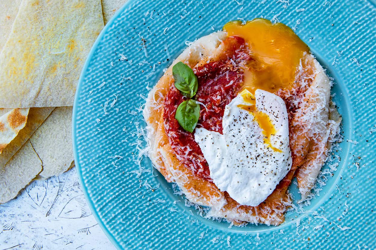 Ainsley Harriott's pane Frattau