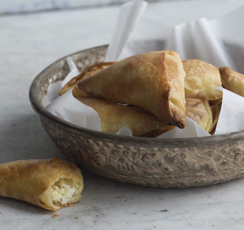 Albanian cheese triangles 