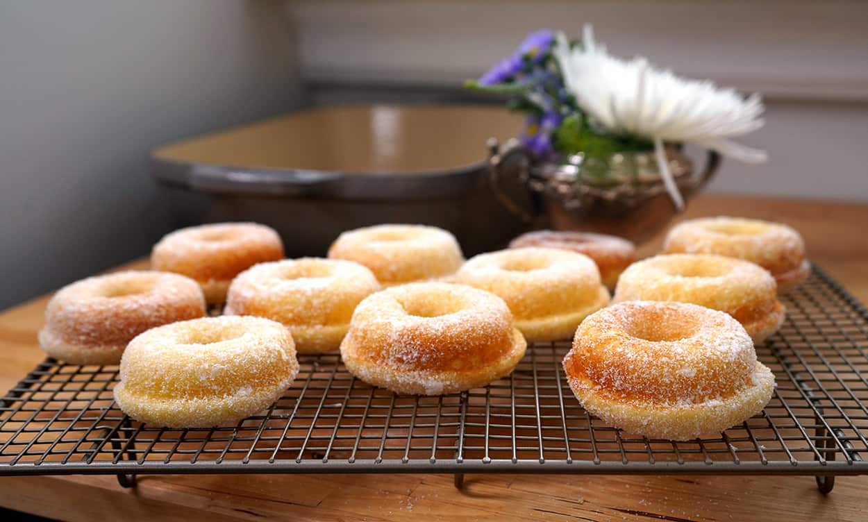 Fluffy baked lemon doughnuts