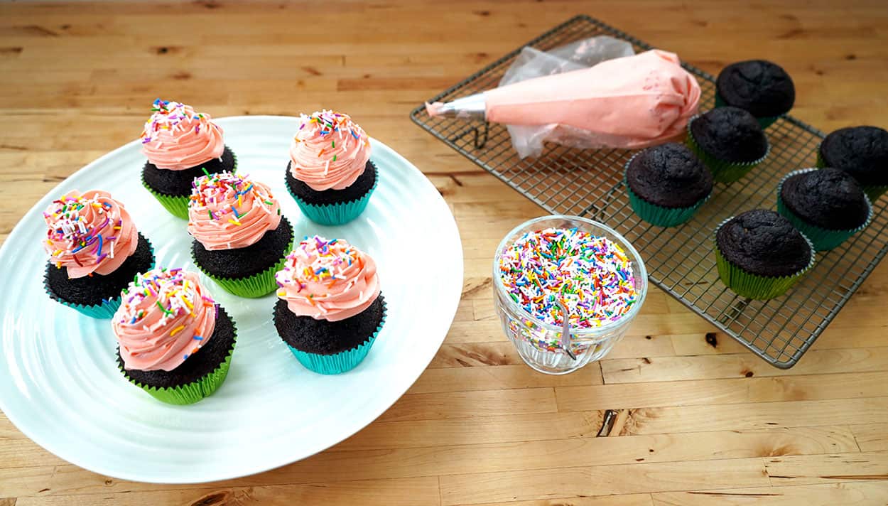 Chocolate cupcakes with vanilla frosting