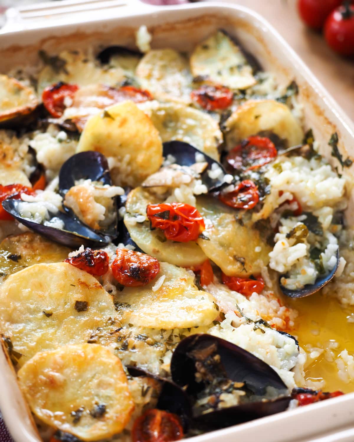 Apulian potato, mussels and rice bake