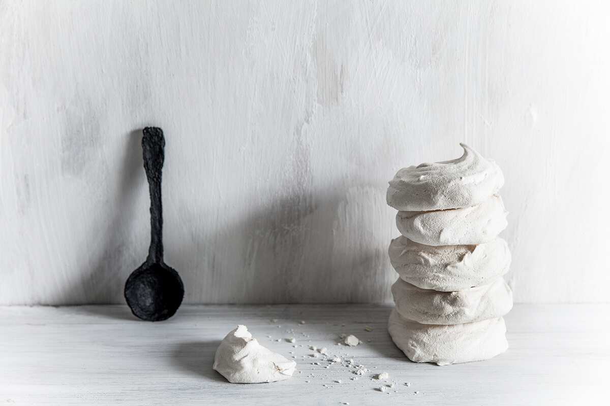Aquafaba meringues