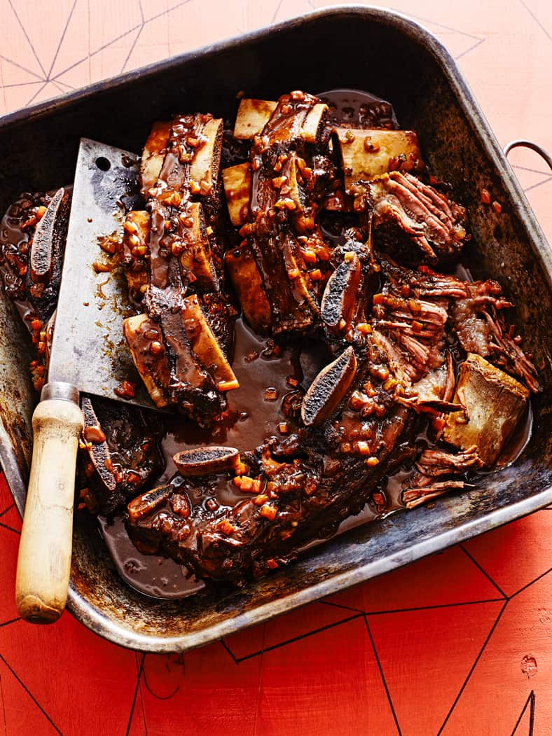 Asado in black sauce with chocolate