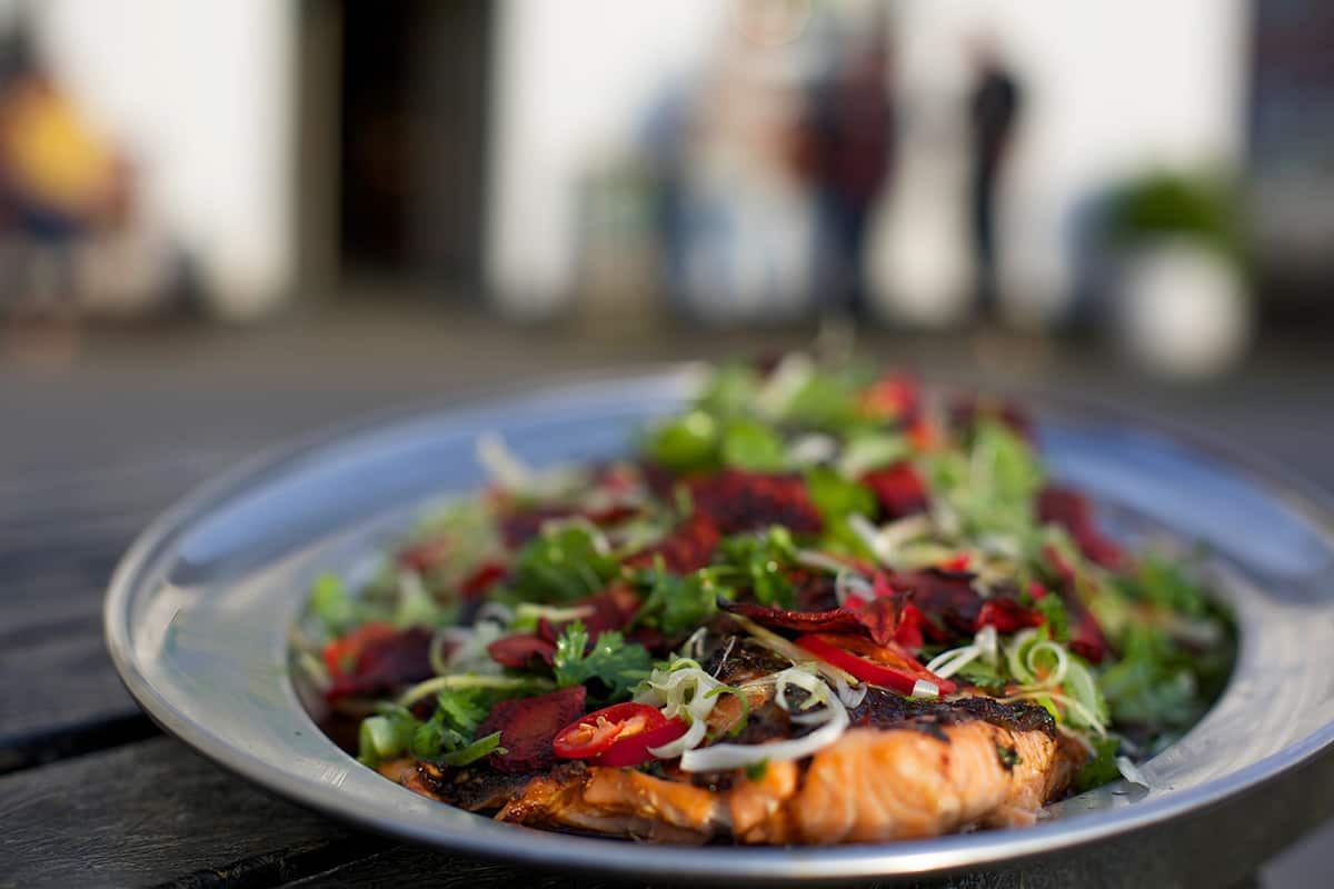 Asian salmon with beetroot chips