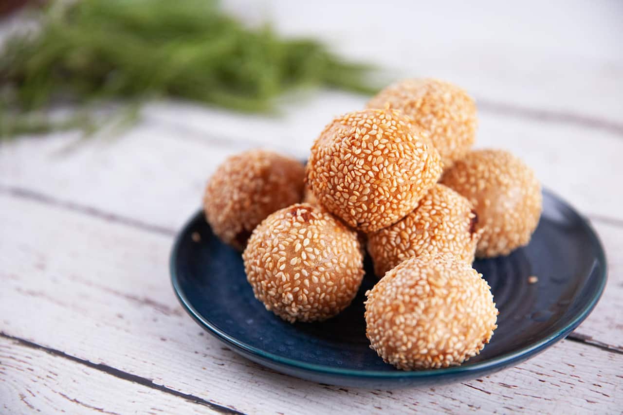 Sesame balls with red bean paste filling