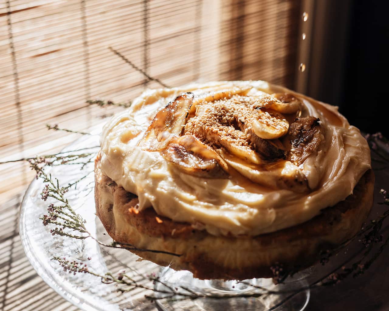 Banana, tahini and date cake with ricotta filling