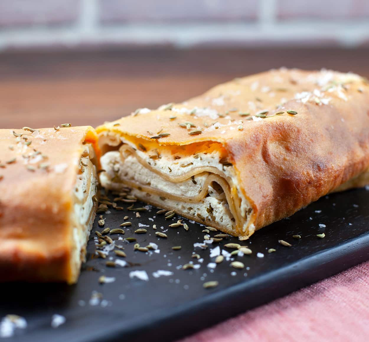 Folded flatbread with ricotta (scacce ragusana) 