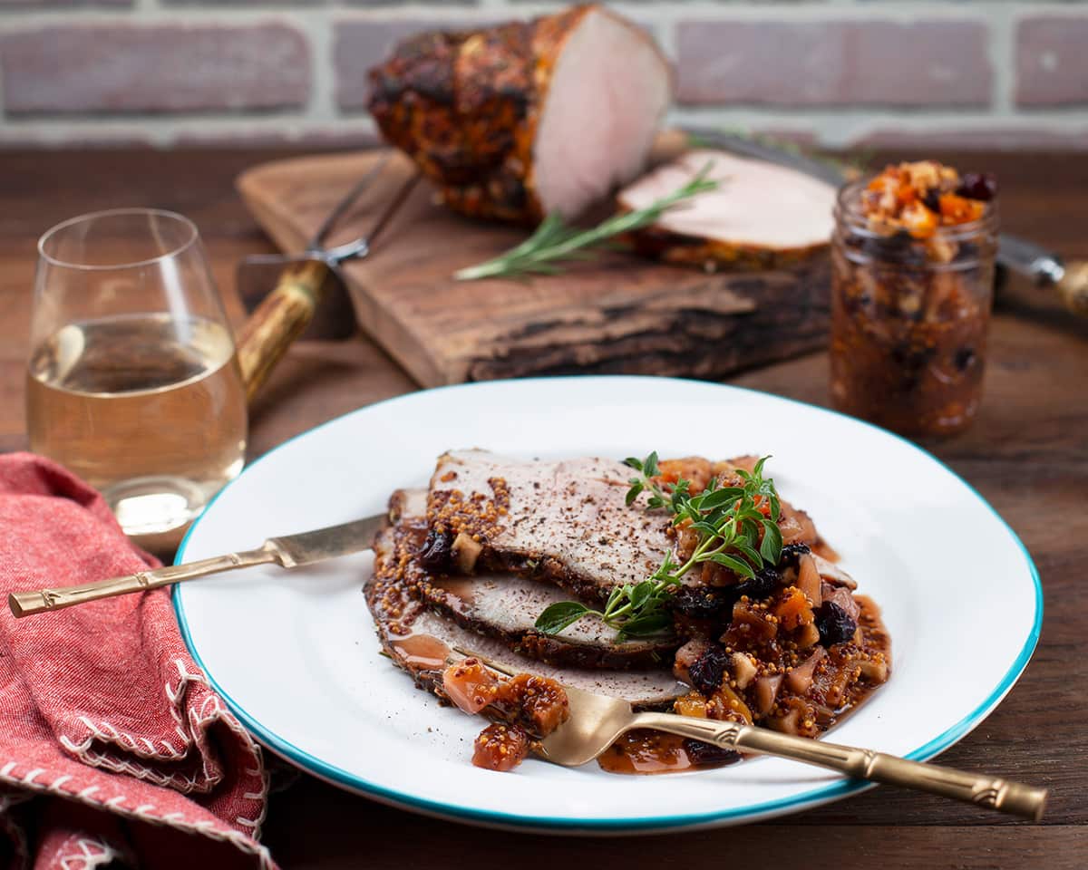 Veal with mustard fruits