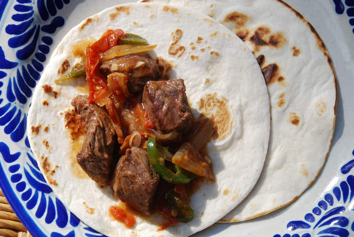 Bricklayer tacos (tacos al albañil)