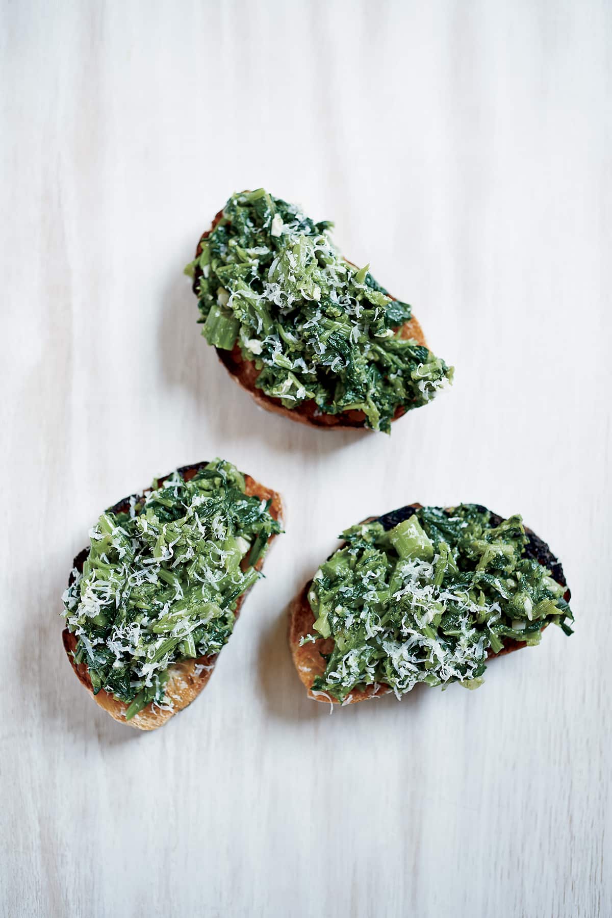 Broccoli rabe bruschetta
