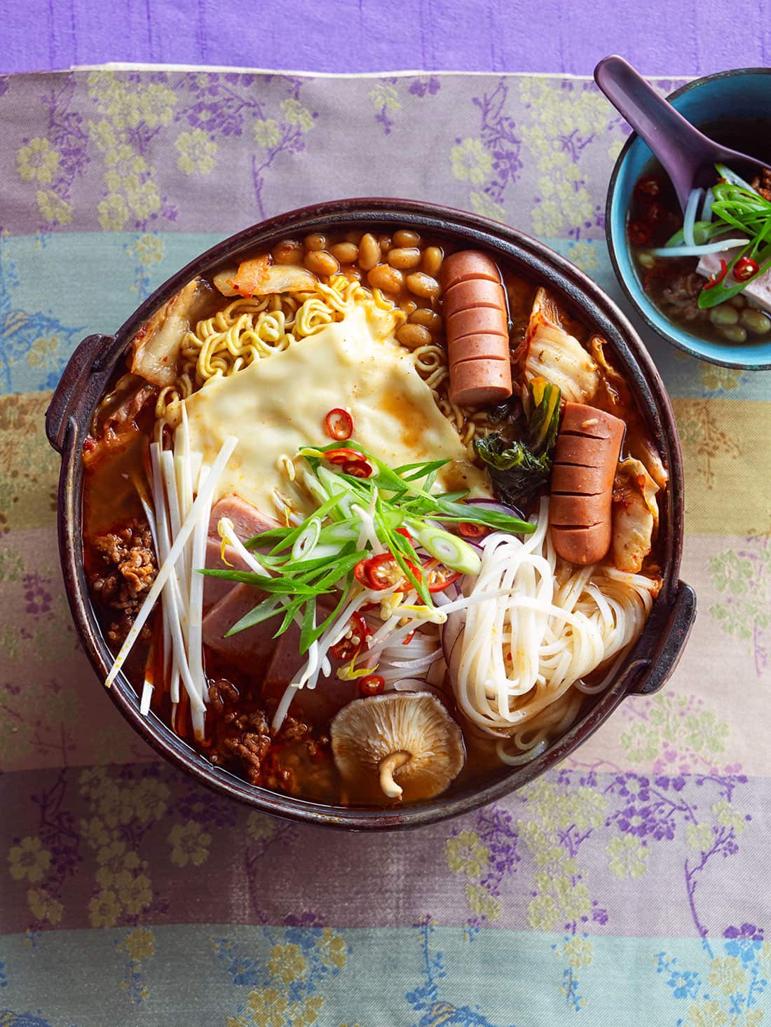 Army base stew (budae jjigae) 