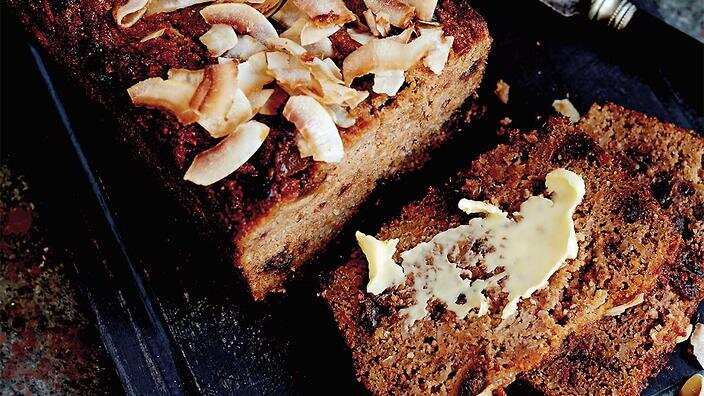Carrot, parsnip and cardamom loaf