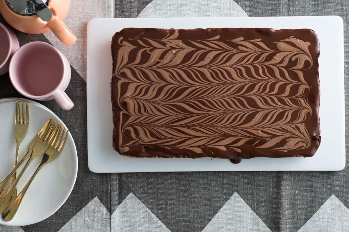 chocolate caramel slice