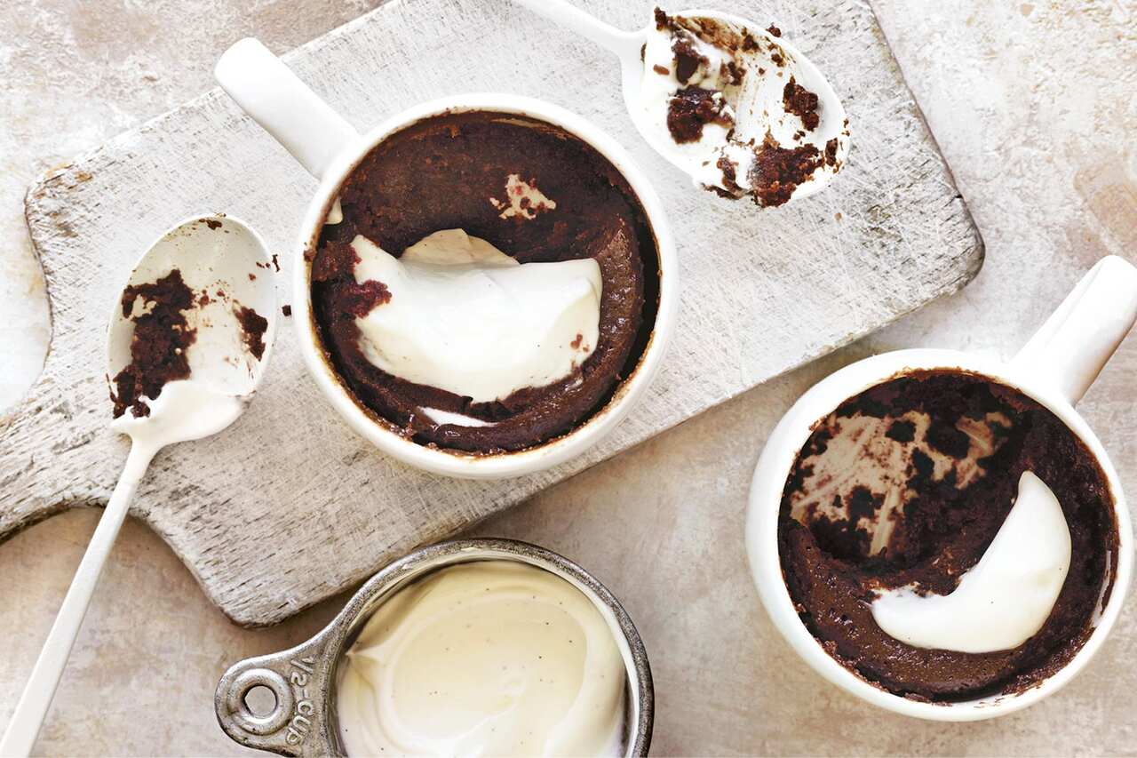 Chocolate pudding cups