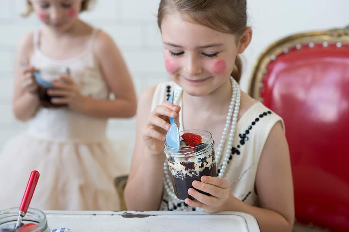 Chocolate self-saucing jar puddings