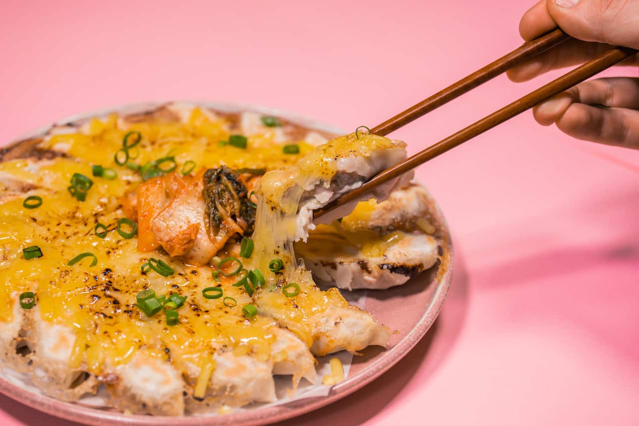 Pizza-style gyoza - Chotto Motto