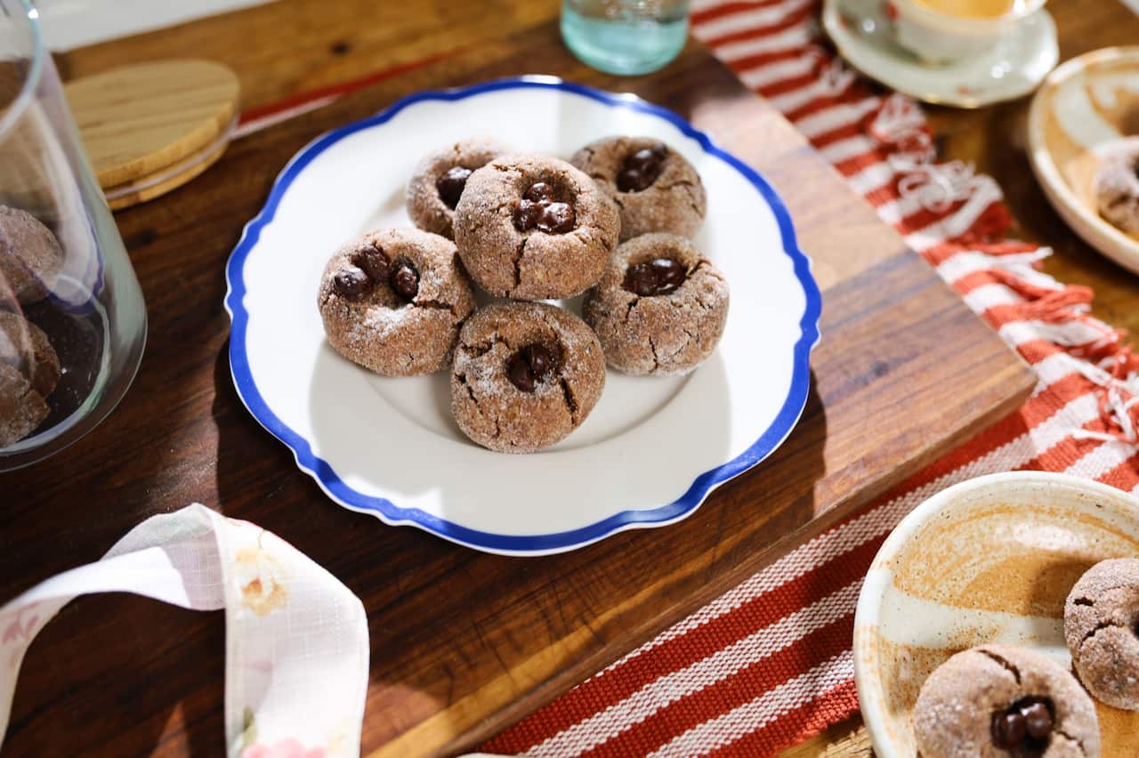 Coffee, cocoa and hazelnut amaretti