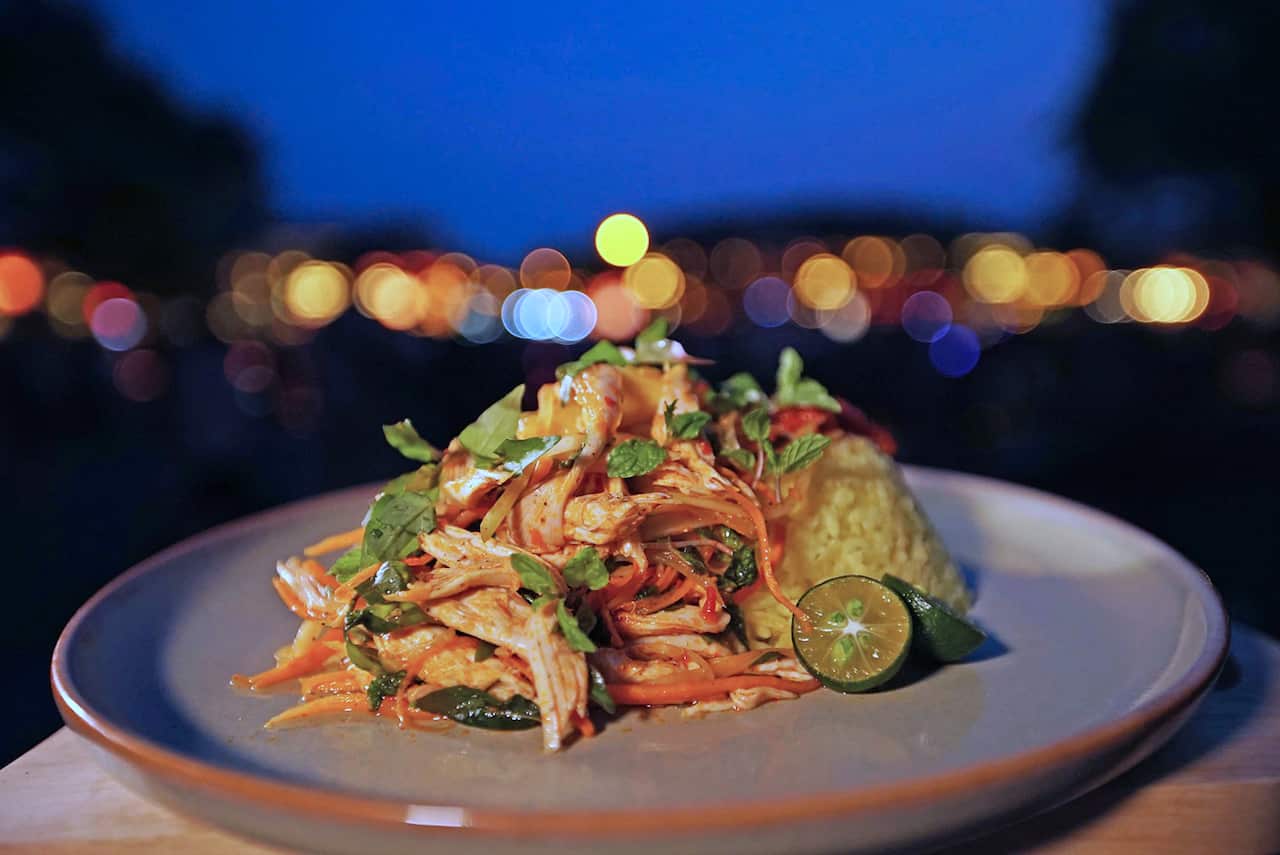 Com ga by Luke Nguyen