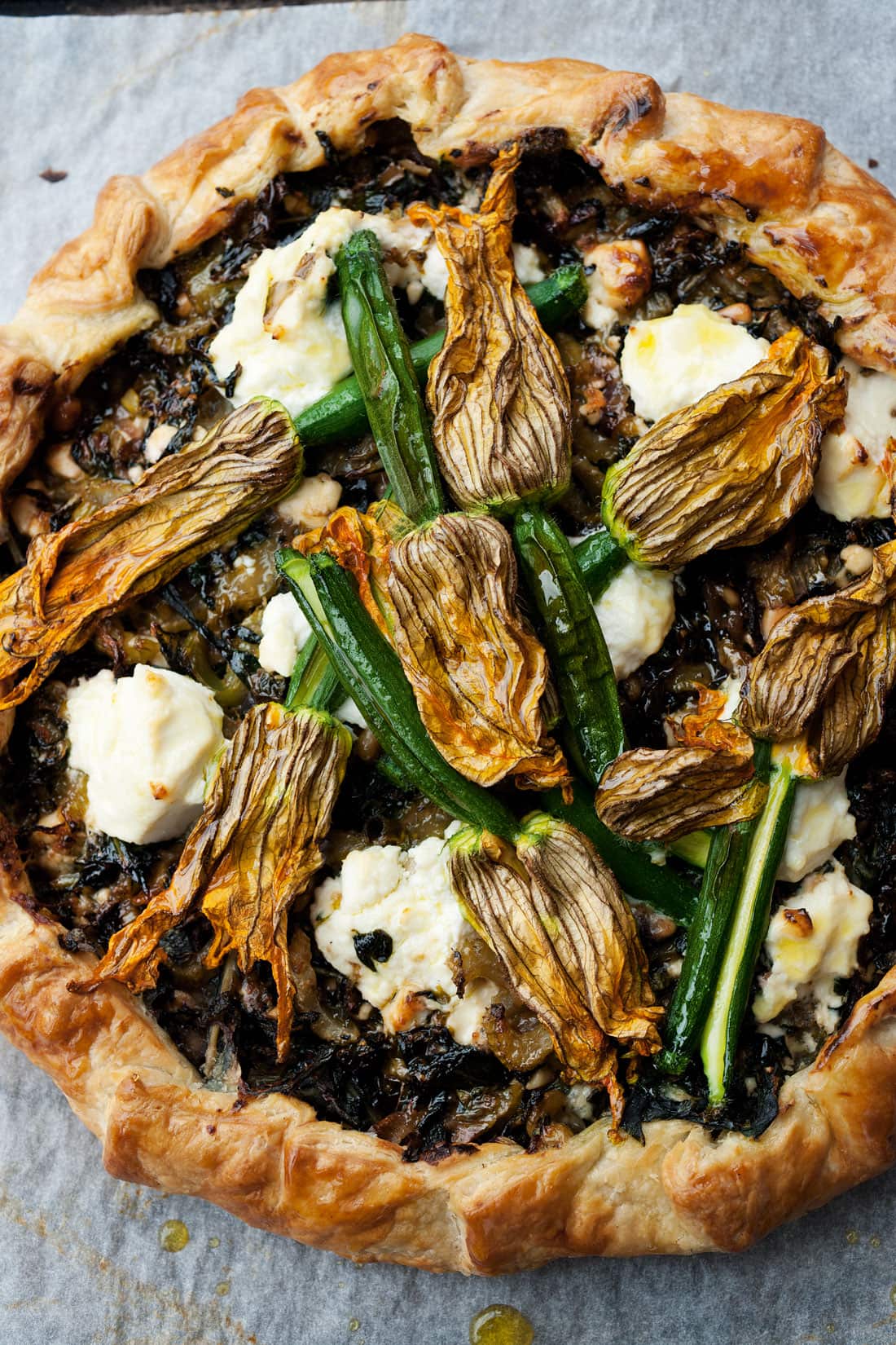 Corsican pie with zucchini flowers