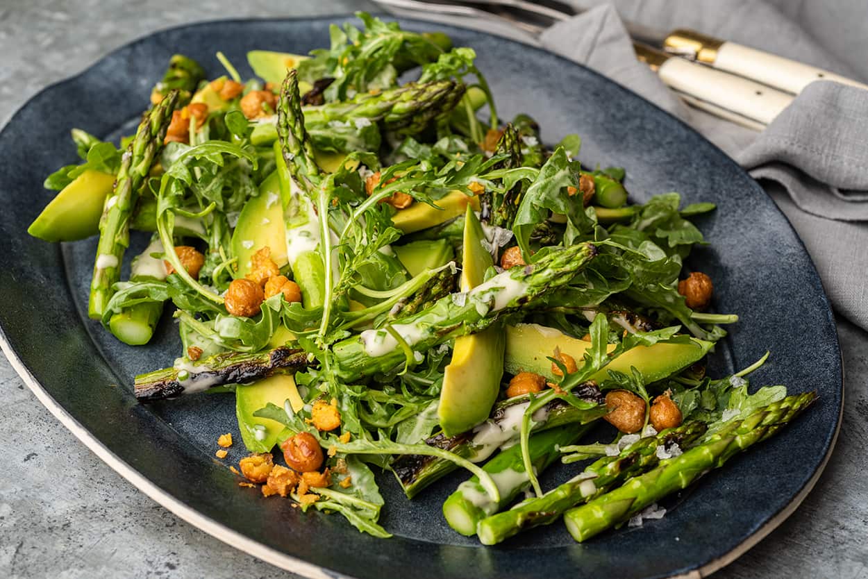 Asparagus salad with crispy chickpeas