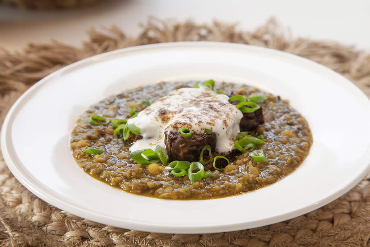 Dahl with spiced tempeh