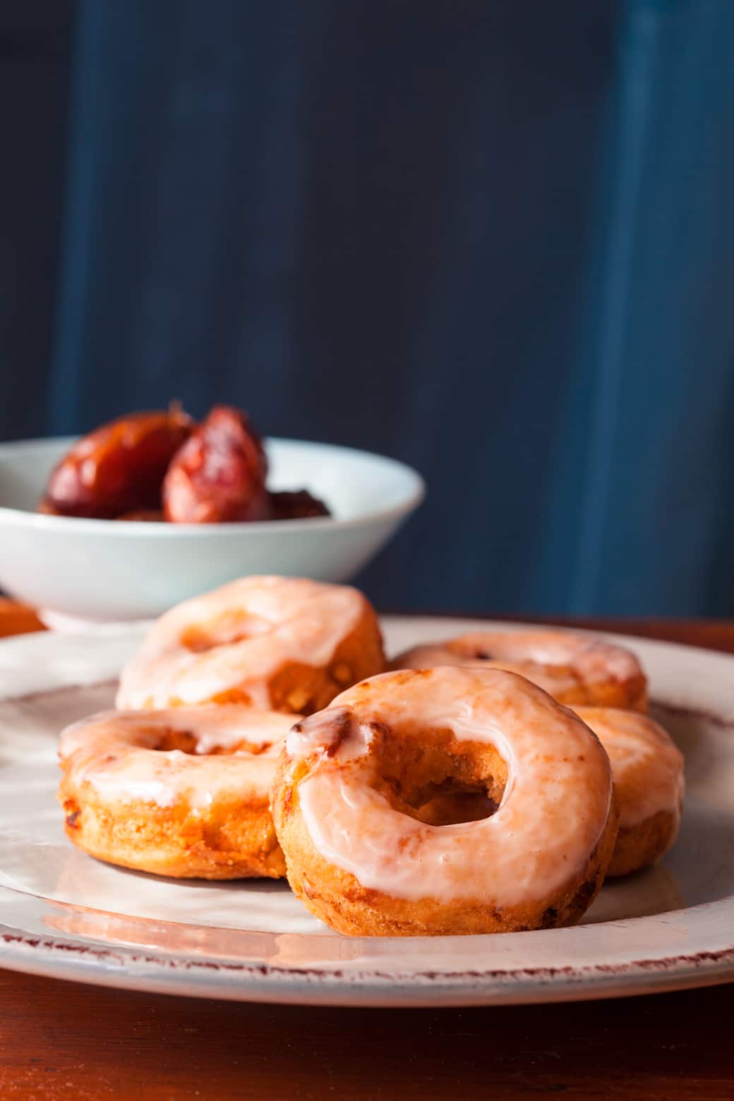 Date and walnut cake doughnuts