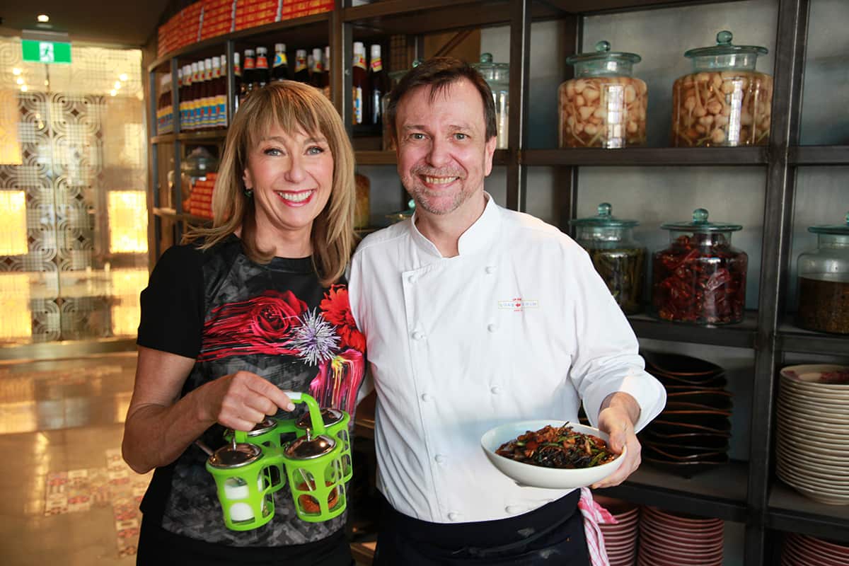 Maeve O'Meara learns how to master pad see ew with Thai David Thompson